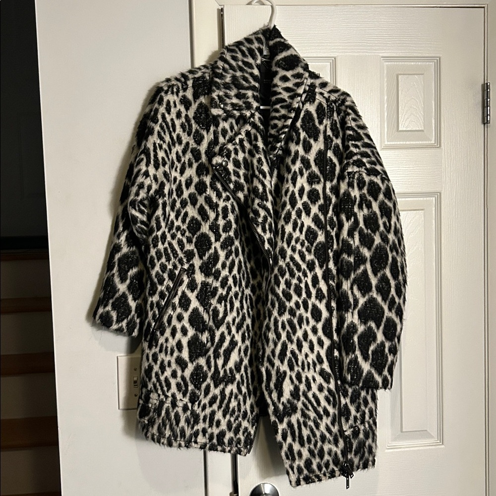 Banana Republic White and Black Animal Pattern Oversized Coat